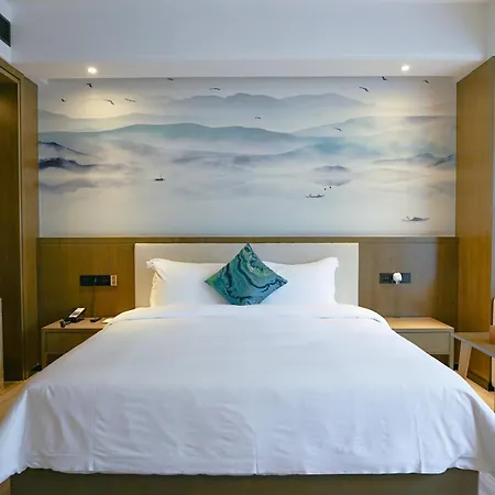 Paco Hotel-Guangzhou Tiyu Xilu Metro Branch Bagian luar foto