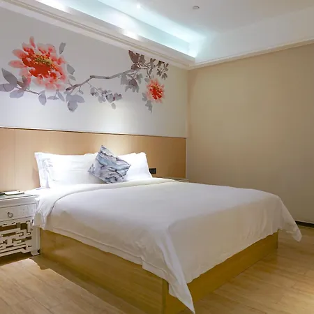 Paco Hotel-Guangzhou Tiyu Xilu Metro Branch Bagian luar foto