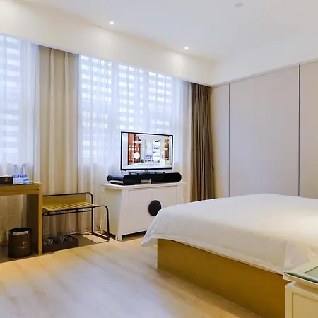 Paco Hotel-Guangzhou Tiyu Xilu Metro Branch Bagian luar foto
