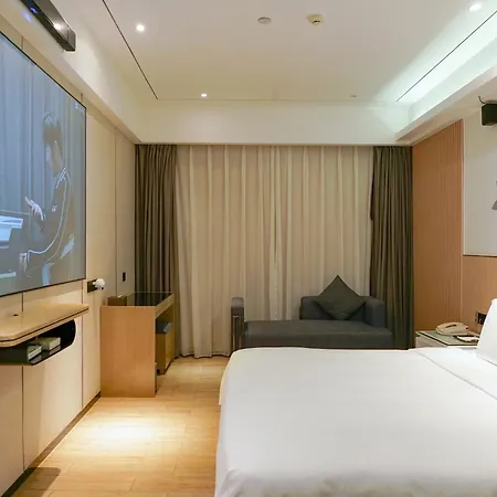 Paco Hotel-Guangzhou Tiyu Xilu Metro Branch Bagian luar foto
