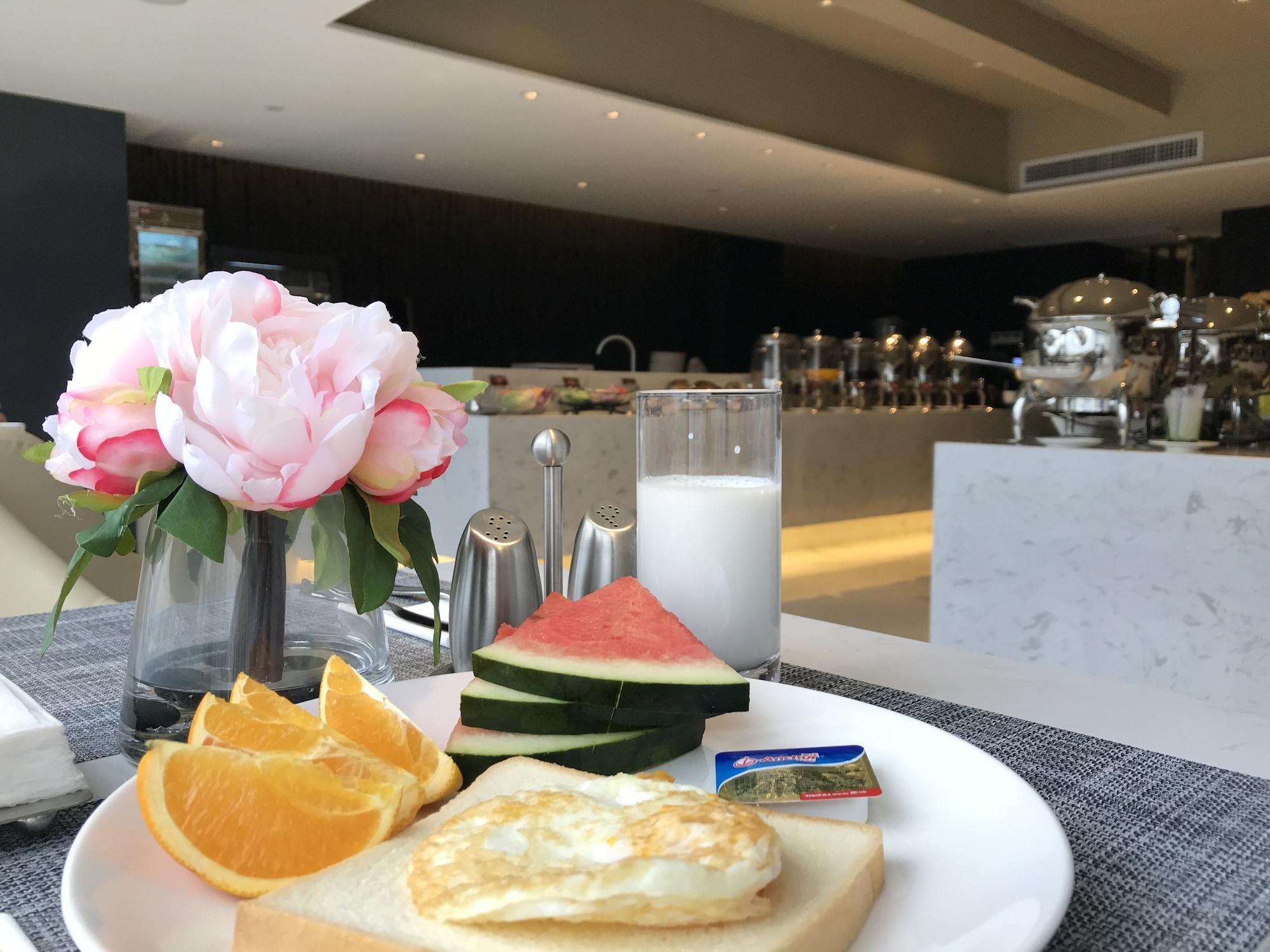 Hotel Paco Hotel-guangzhou Tiyu Xilu Metro Branch 4*