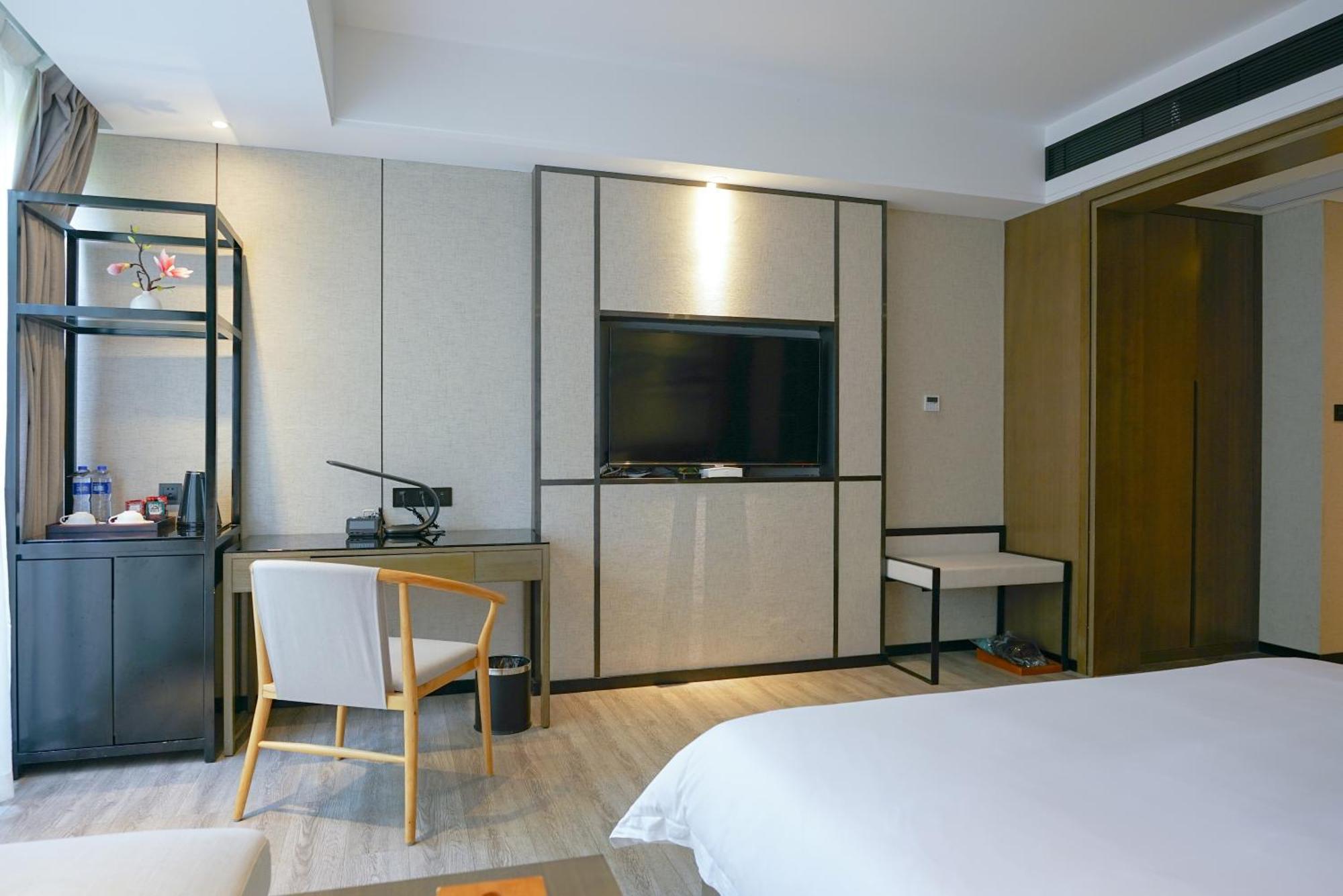Paco Hotel-guangzhou Tiyu Xilu Metro Branch Hotel