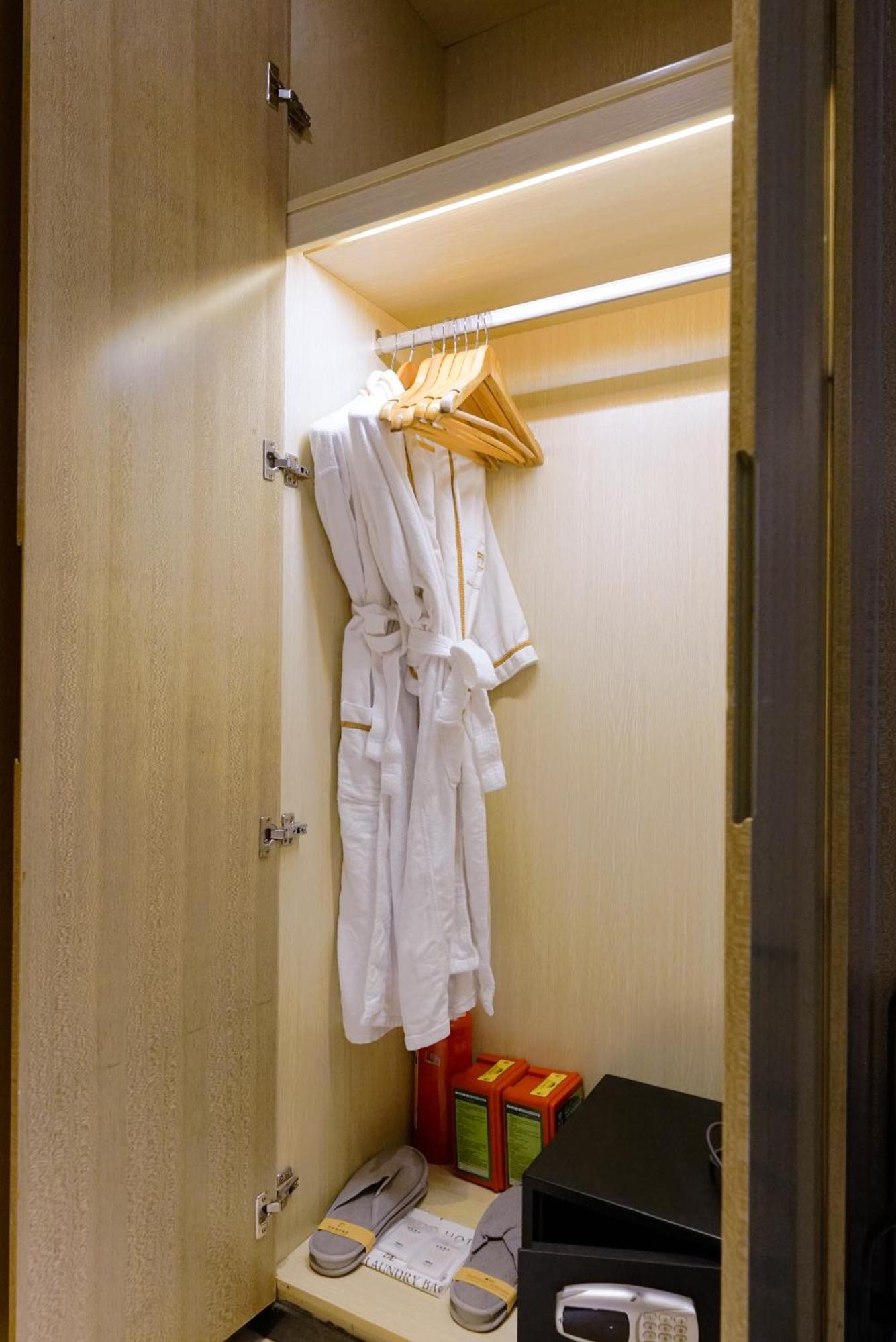 Paco Hotel-guangzhou Tiyu Xilu Metro Branch Hotel Guangzhou